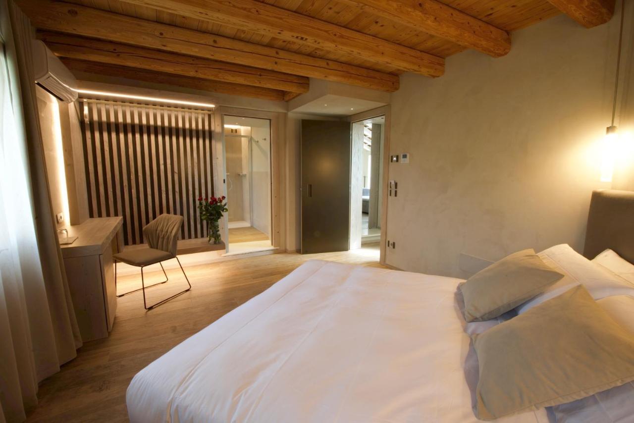 Mamagio Hotel *