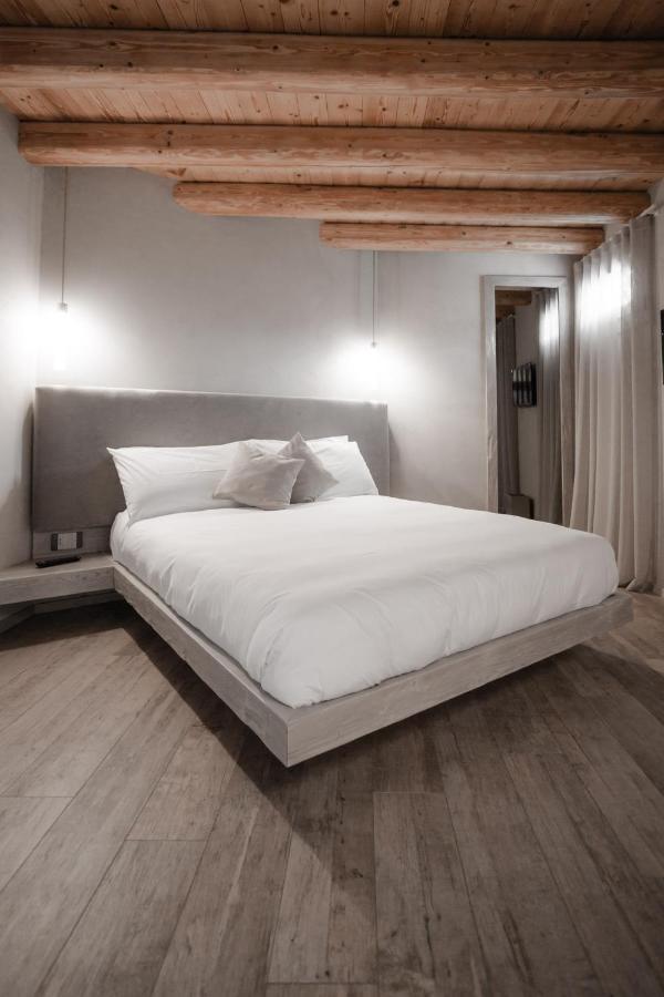 Mamagio Hotel *